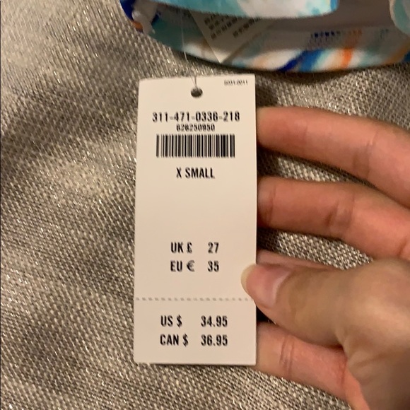 Hollister over the shoulder swim top size XS - Picture 3 of 3